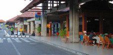 Der Ngurah Rai Flughafen in Denpasar ist Balis internationaler Flughafen und Tor zur Welt Der Ngurah Rai Flughafen in Denpasar, Bali