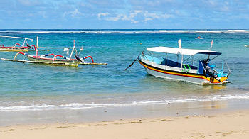 Strand der kleinen Nusa Lembongan