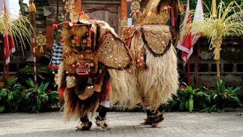 Barong in Tanzvorführung auf Bali
