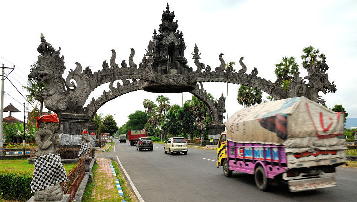 Tor nach Gilimanuk, Bali